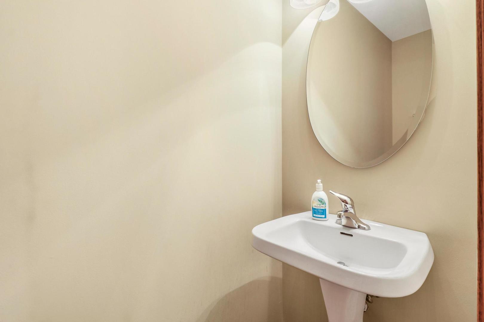 292 Jennifer Court #-, Gurnee, IL 60031