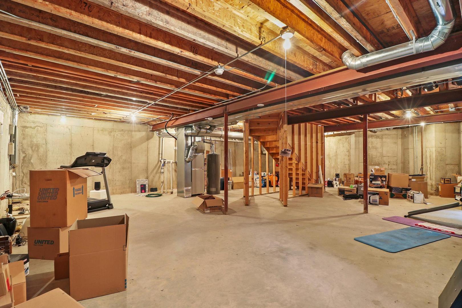 292 Jennifer Court #-, Gurnee, IL 60031