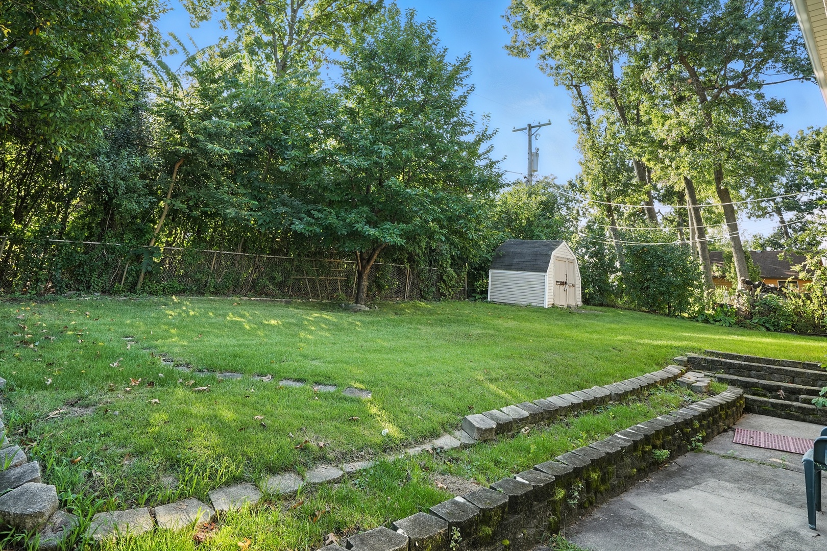 10025 S 86th Court, Palos Hills, IL 60465