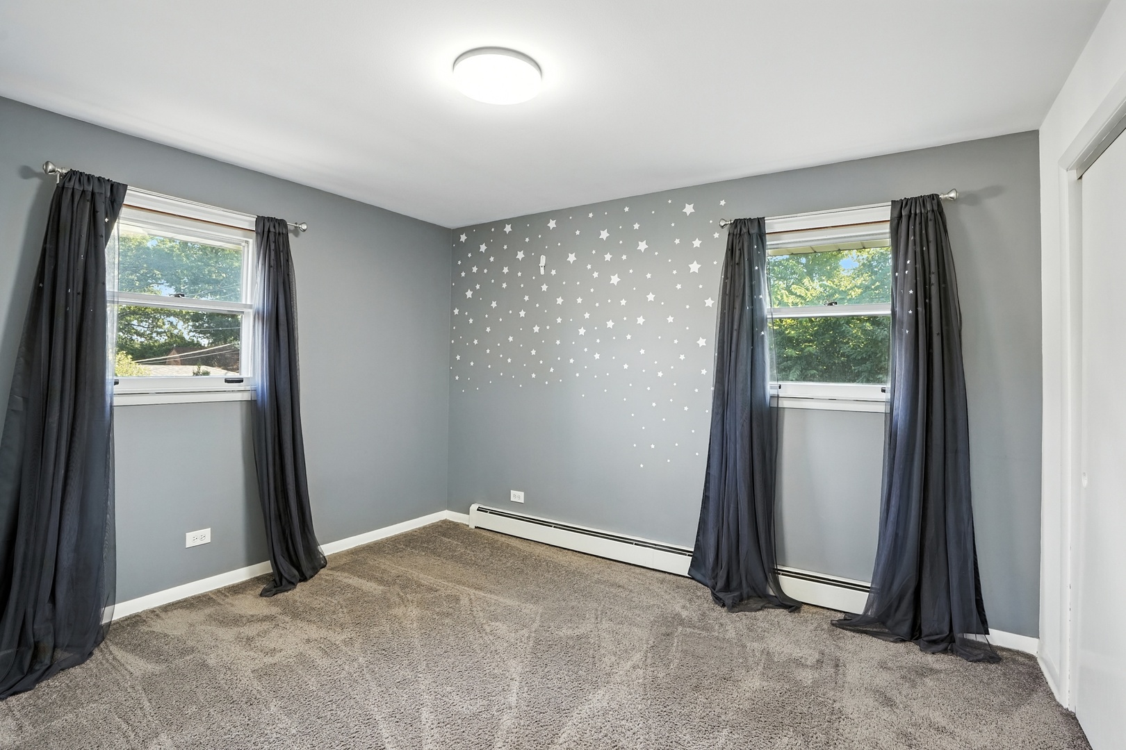 10025 S 86th Court, Palos Hills, IL 60465