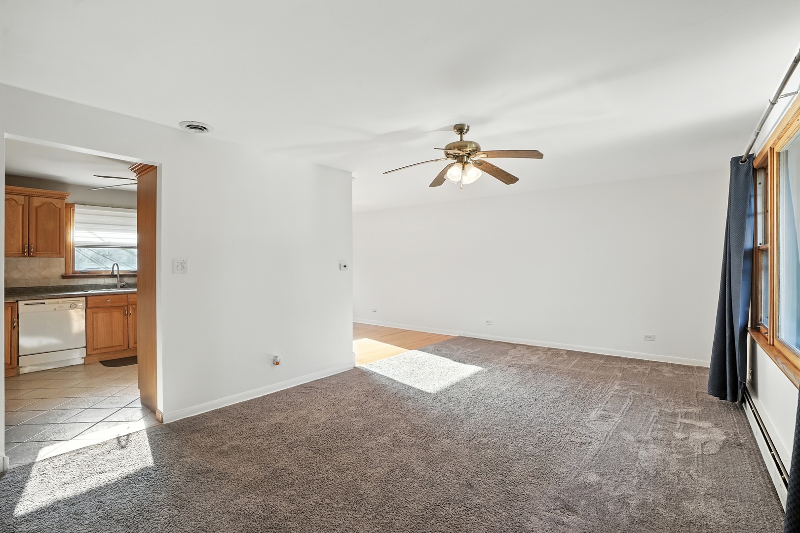 10025 S 86th Court, Palos Hills, IL 60465