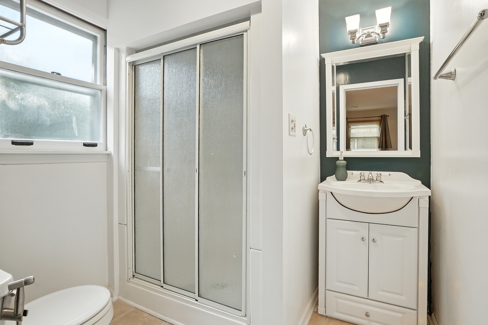 10025 S 86th Court, Palos Hills, IL 60465