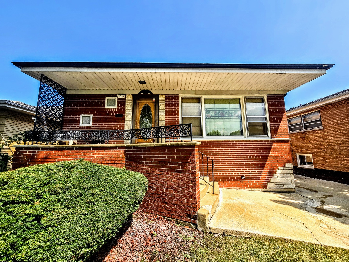 8515 S Kedvale Avenue, Chicago, IL 60652