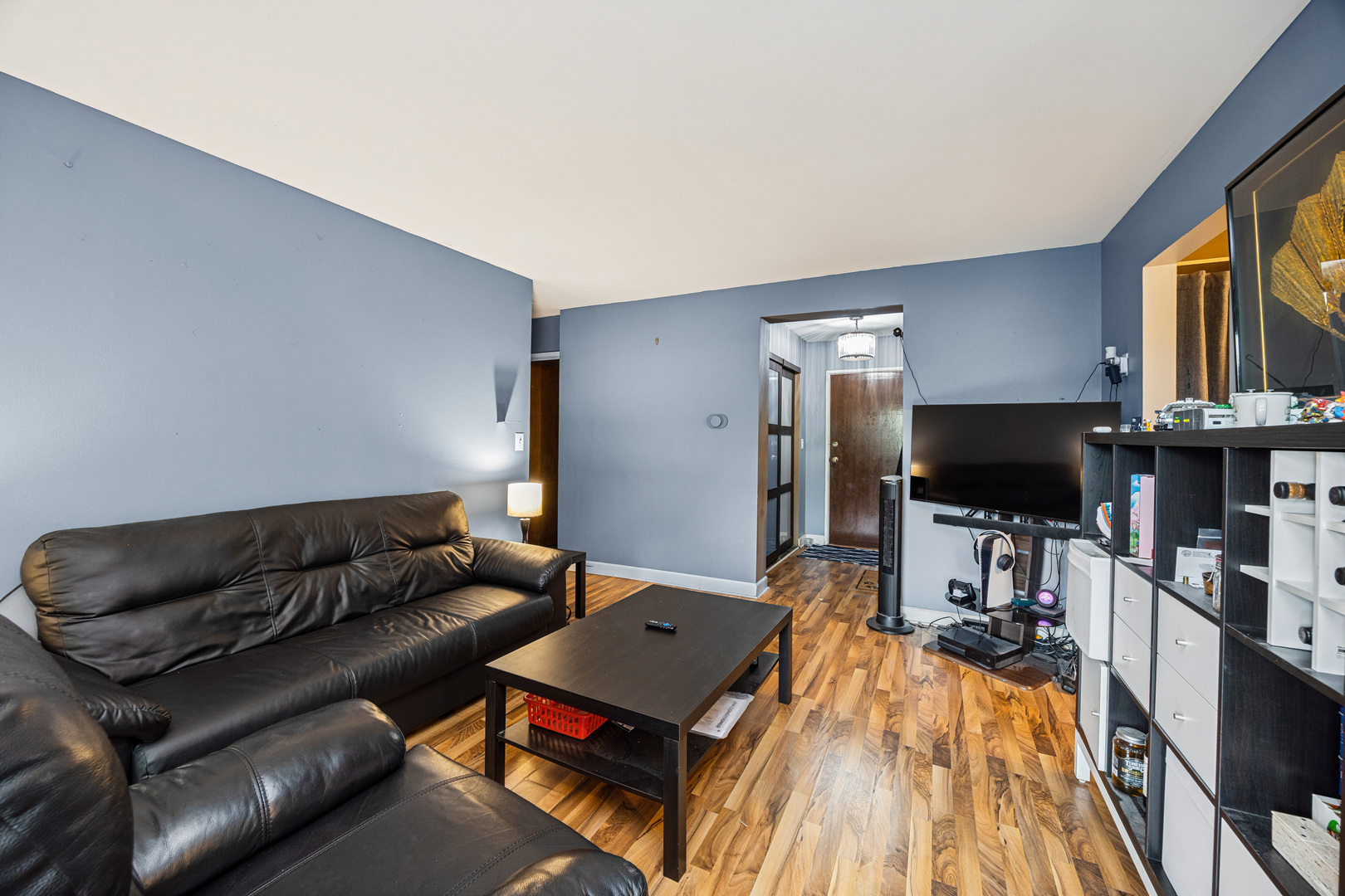7231 Wolf Road #310C, Indian Head Park, IL 60525