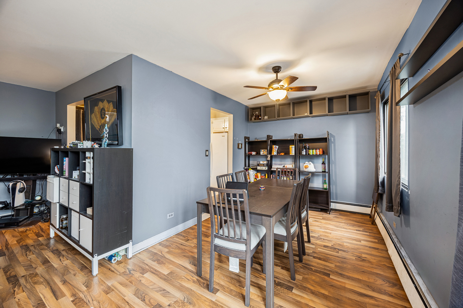 7231 Wolf Road #310C, Indian Head Park, IL 60525