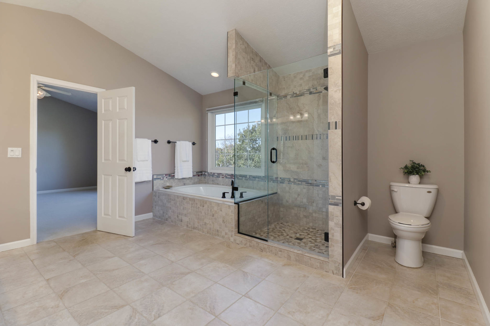 4 Cygnet Crossing, Bloomington, IL 61704