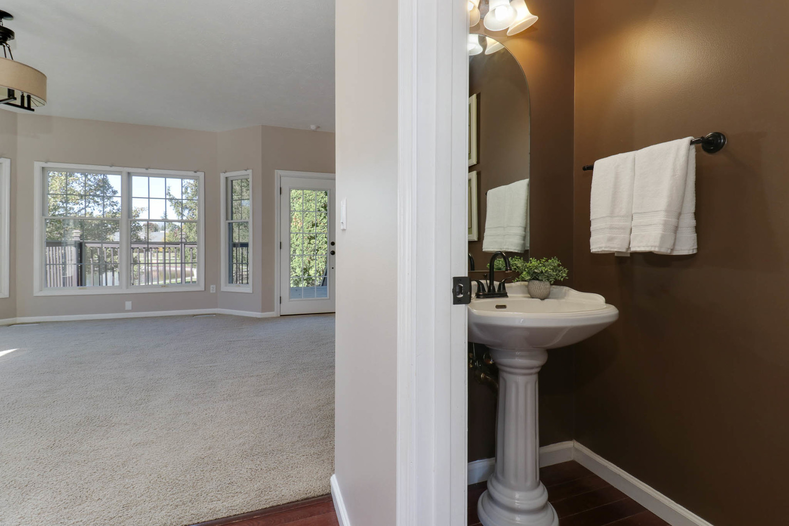 4 Cygnet Crossing, Bloomington, IL 61704