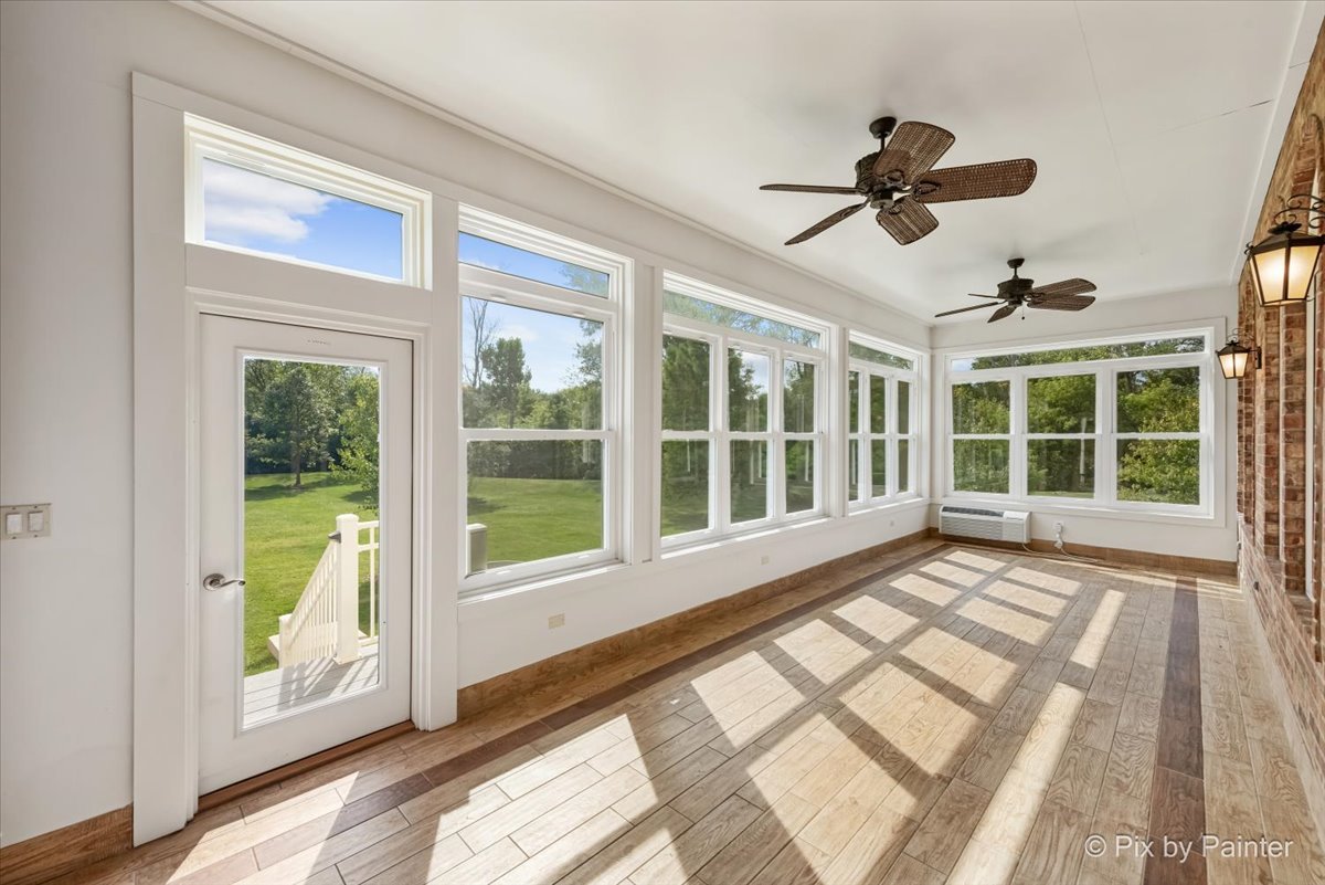 27 W Onwentsia Road, Lake Forest, IL 60045