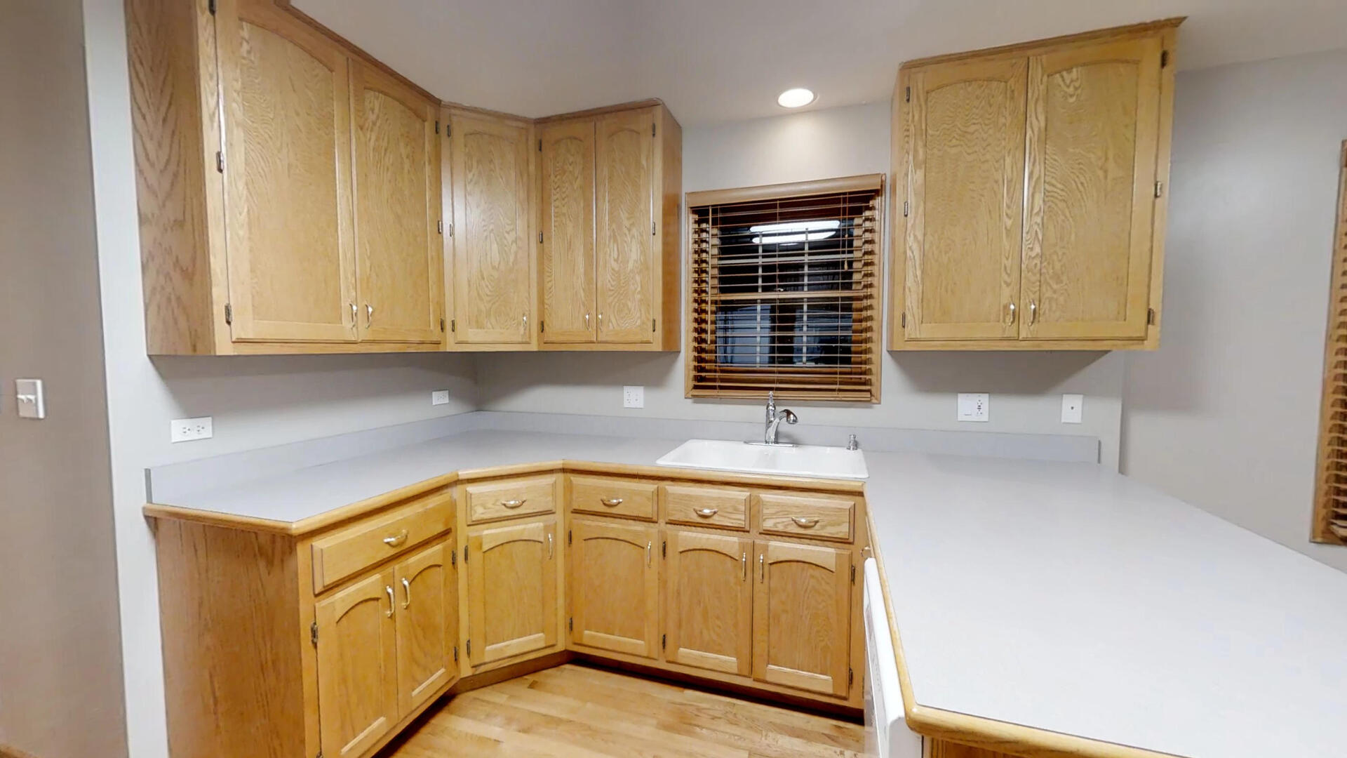 1112 Norfolk Street, Downers Grove, IL 60516