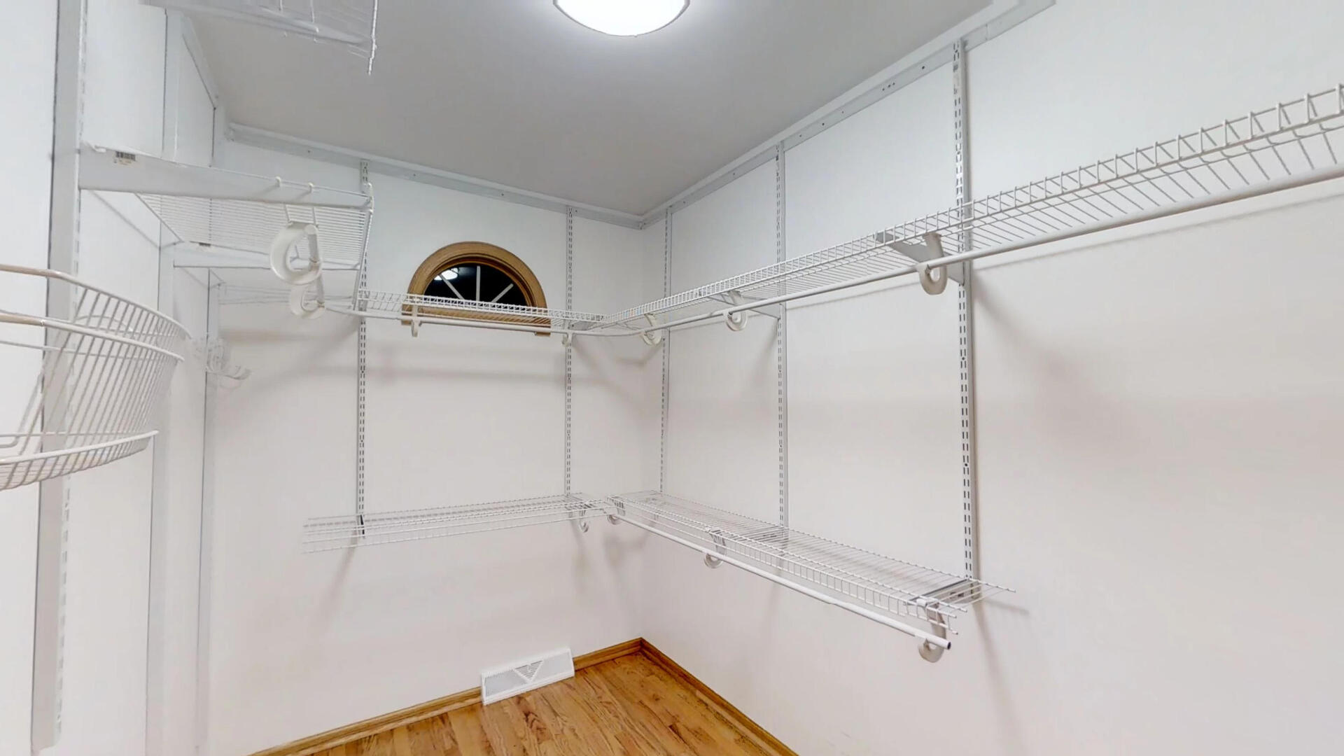 1112 Norfolk Street, Downers Grove, IL 60516