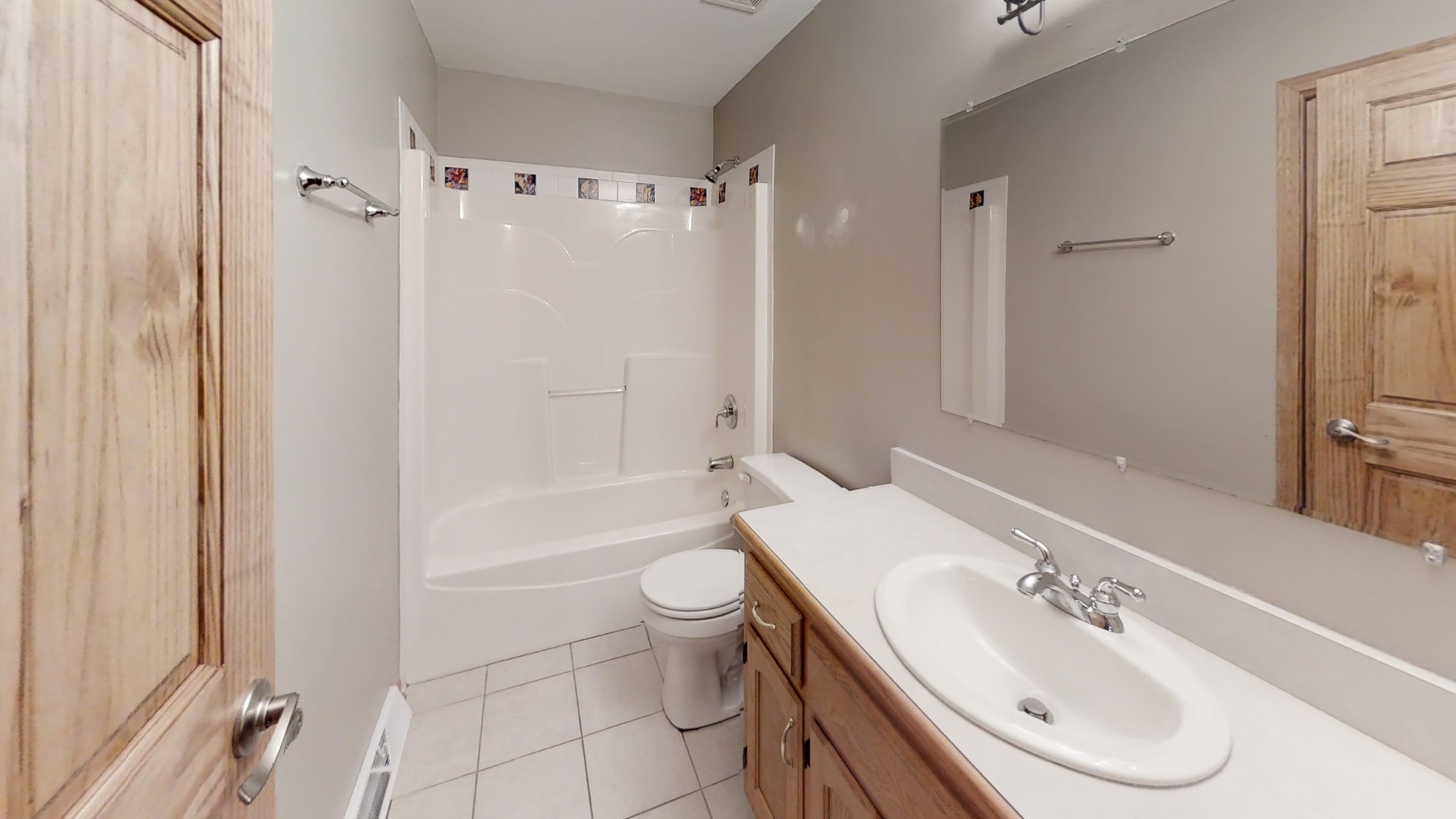 1112 Norfolk Street, Downers Grove, IL 60516