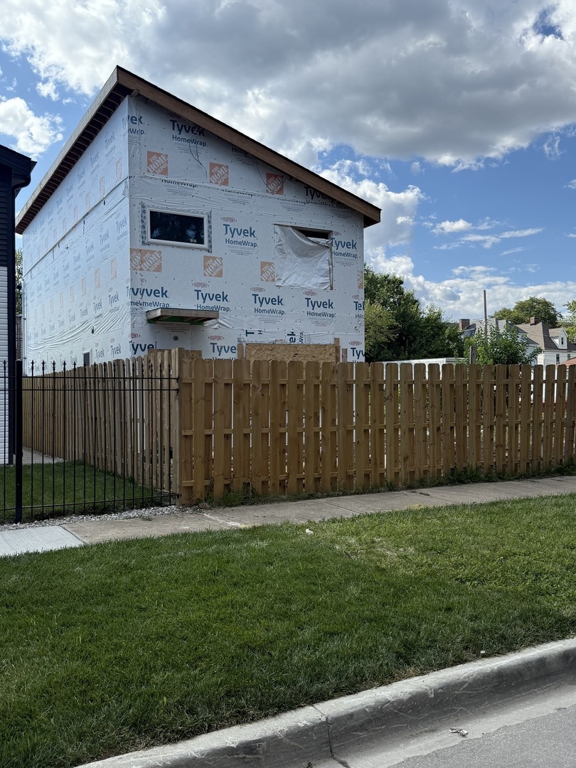 306 N Lockwood Avenue, Chicago, IL 60644