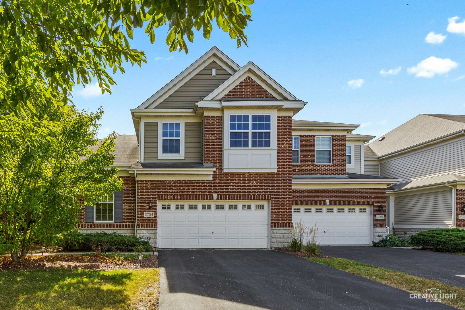 2704 Blakely Lane, Naperville, IL 60540