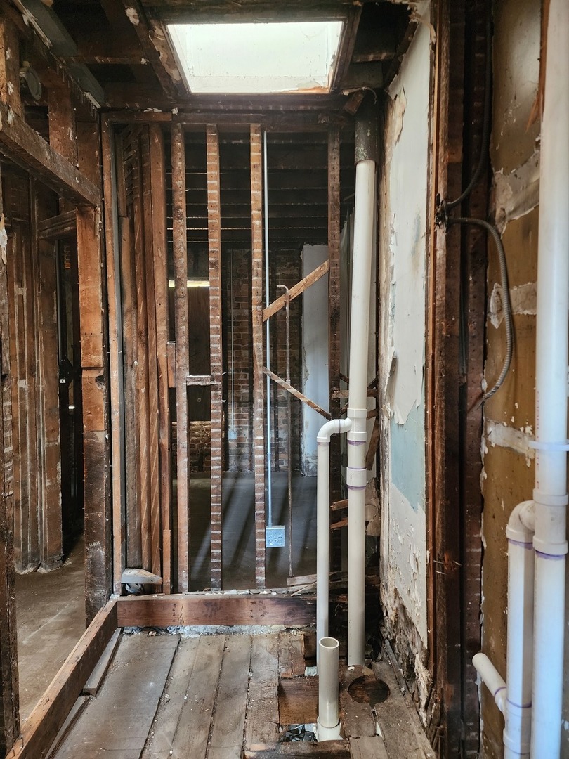 10755 S Champlain Avenue, Chicago, IL 60628