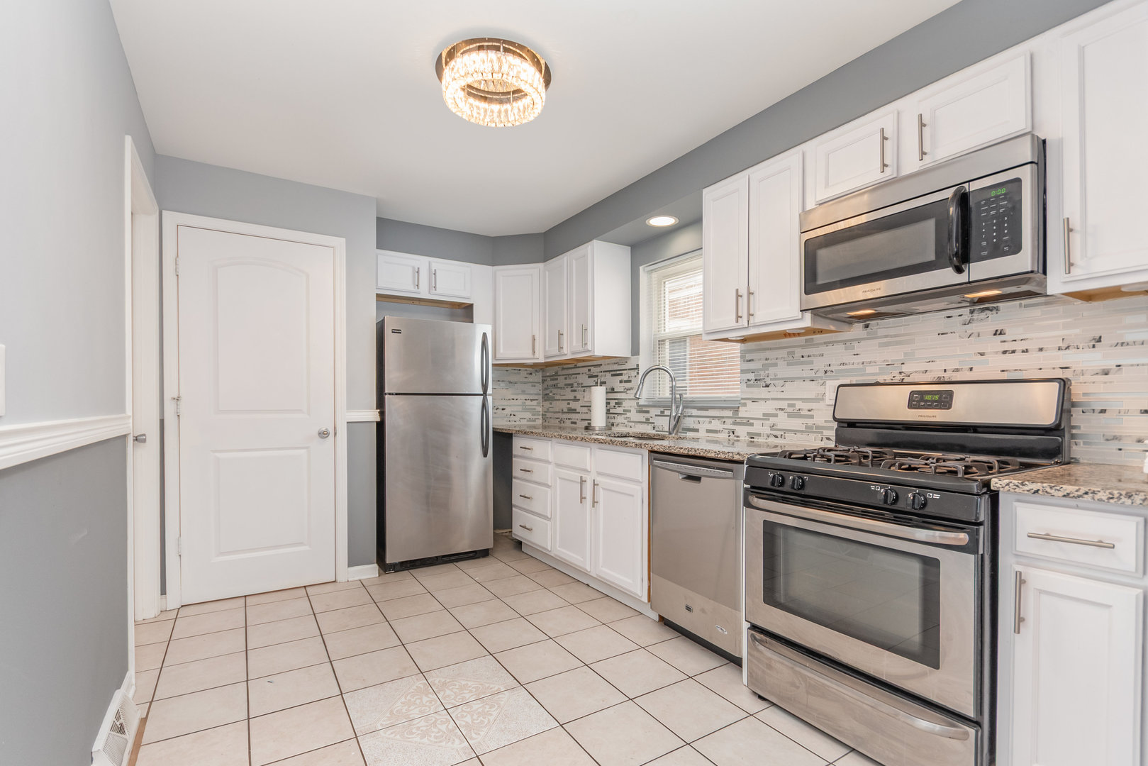3517 W 76th Street, Chicago, IL 60652