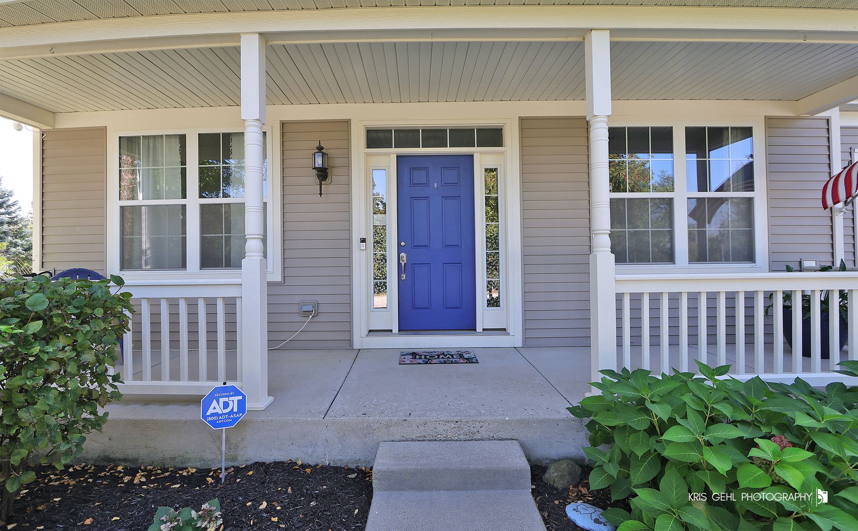 2800 SWEET CLOVER Way, Wauconda, IL 60084