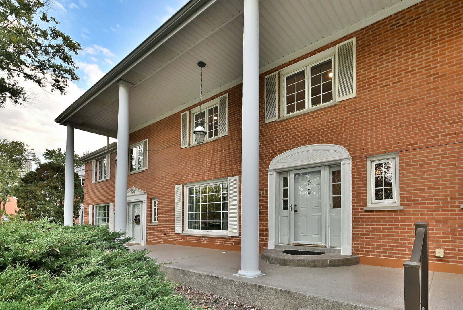 5 N Tower Road, Oak Brook, IL 60523