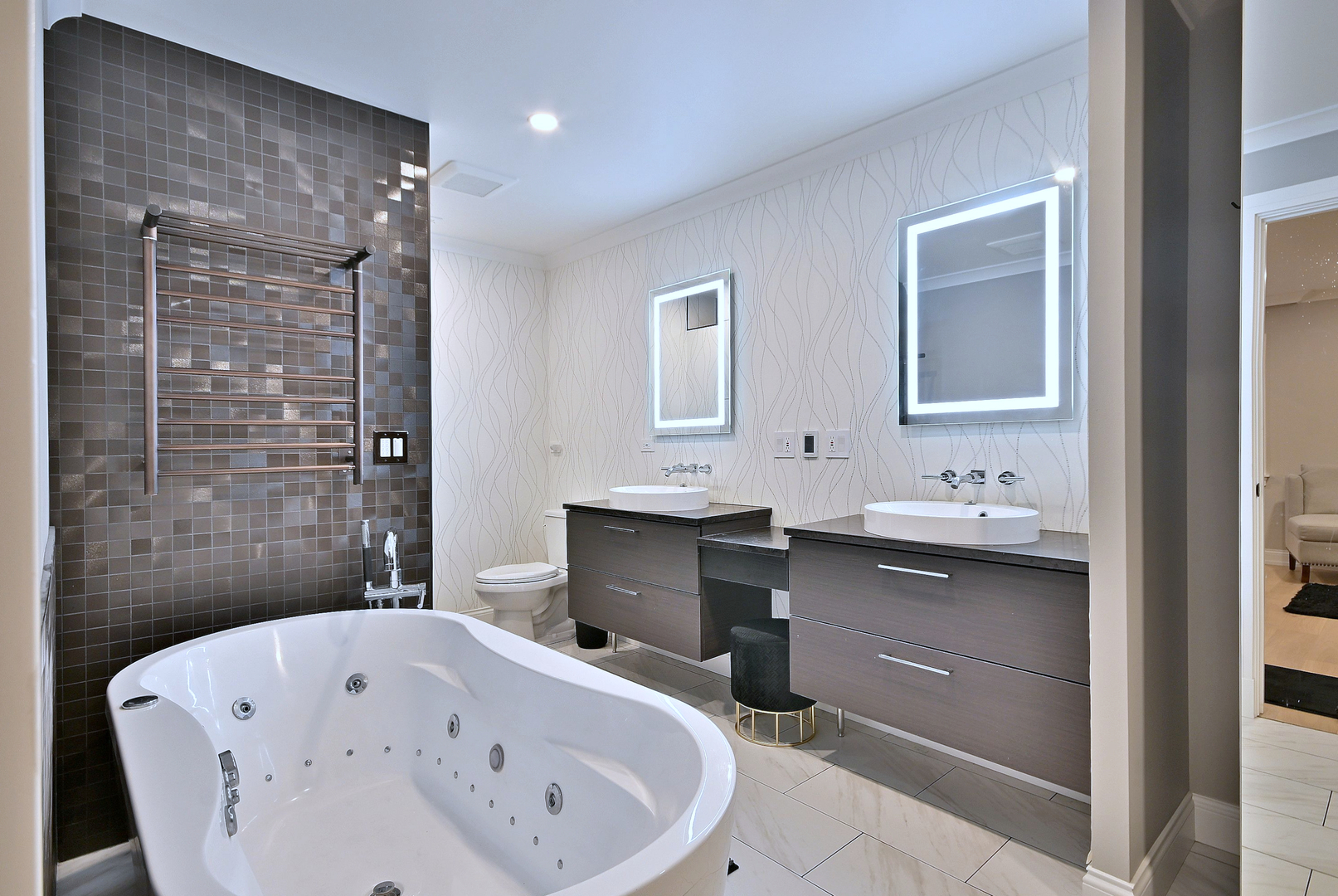 5 N Tower Road, Oak Brook, IL 60523