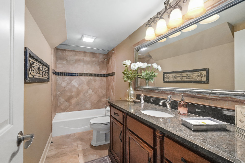 13409 Lake Mary Drive, Plainfield, IL 60585