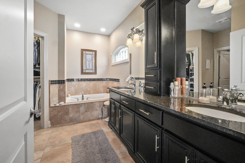 13409 Lake Mary Drive, Plainfield, IL 60585