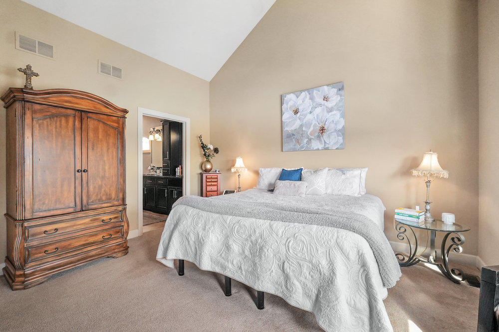 13409 Lake Mary Drive, Plainfield, IL 60585