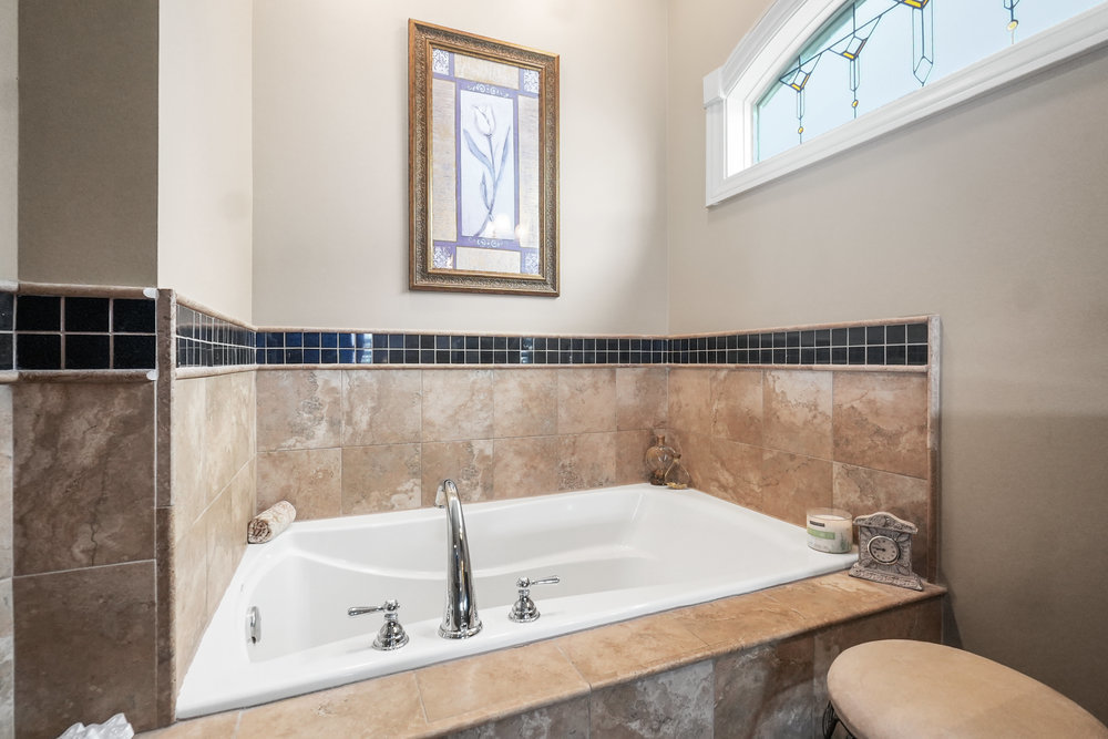 13409 Lake Mary Drive, Plainfield, IL 60585