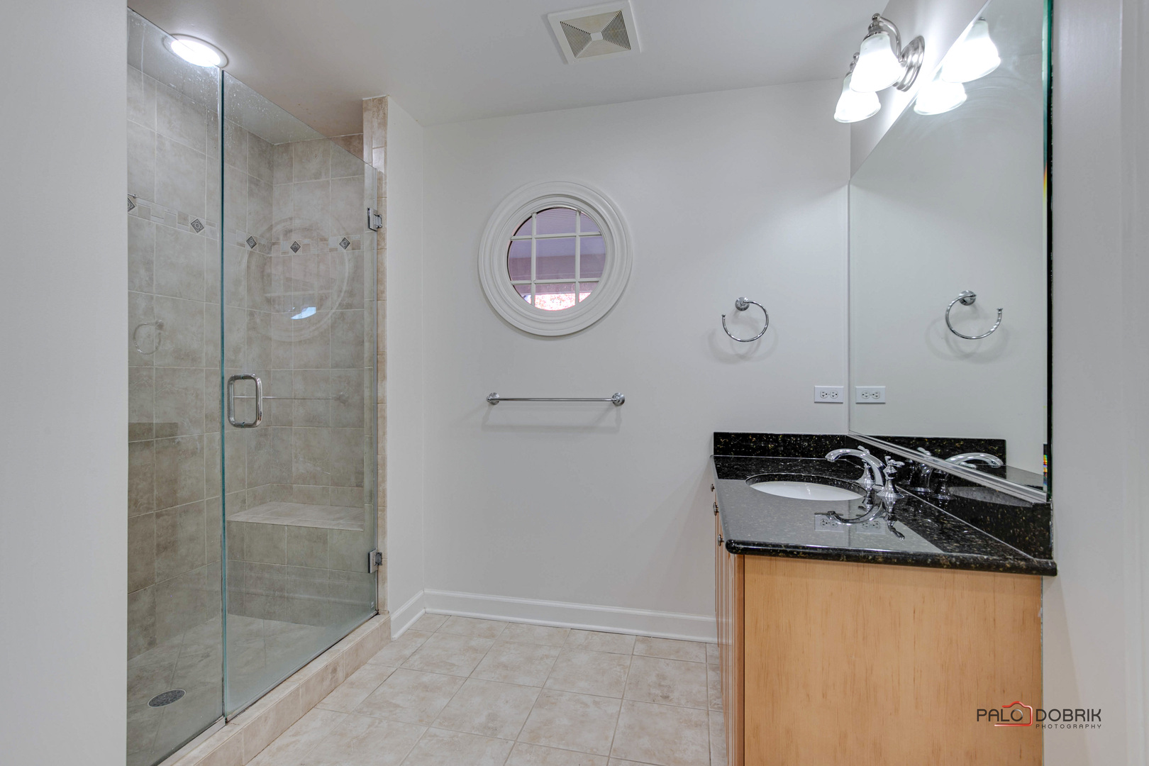 1918 Lynn Circle, Libertyville, IL 60048