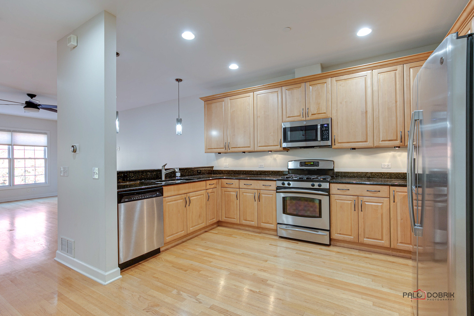 1918 Lynn Circle, Libertyville, IL 60048