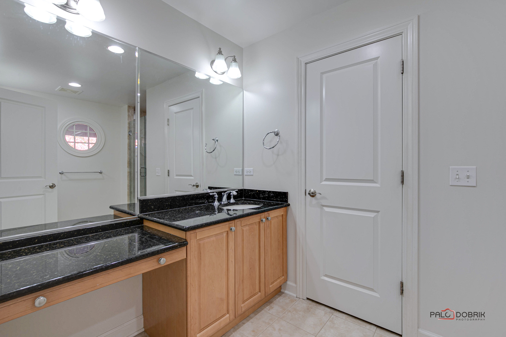 1918 Lynn Circle, Libertyville, IL 60048