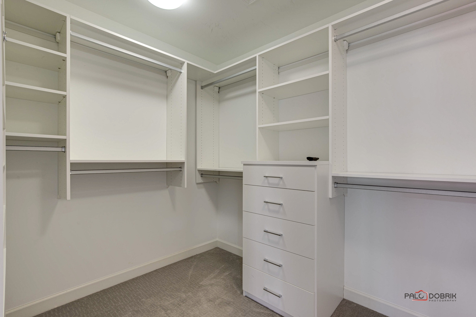 1918 Lynn Circle, Libertyville, IL 60048