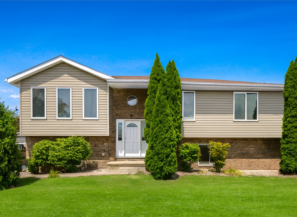 6911 Astoria Drive, Plainfield, IL 60586