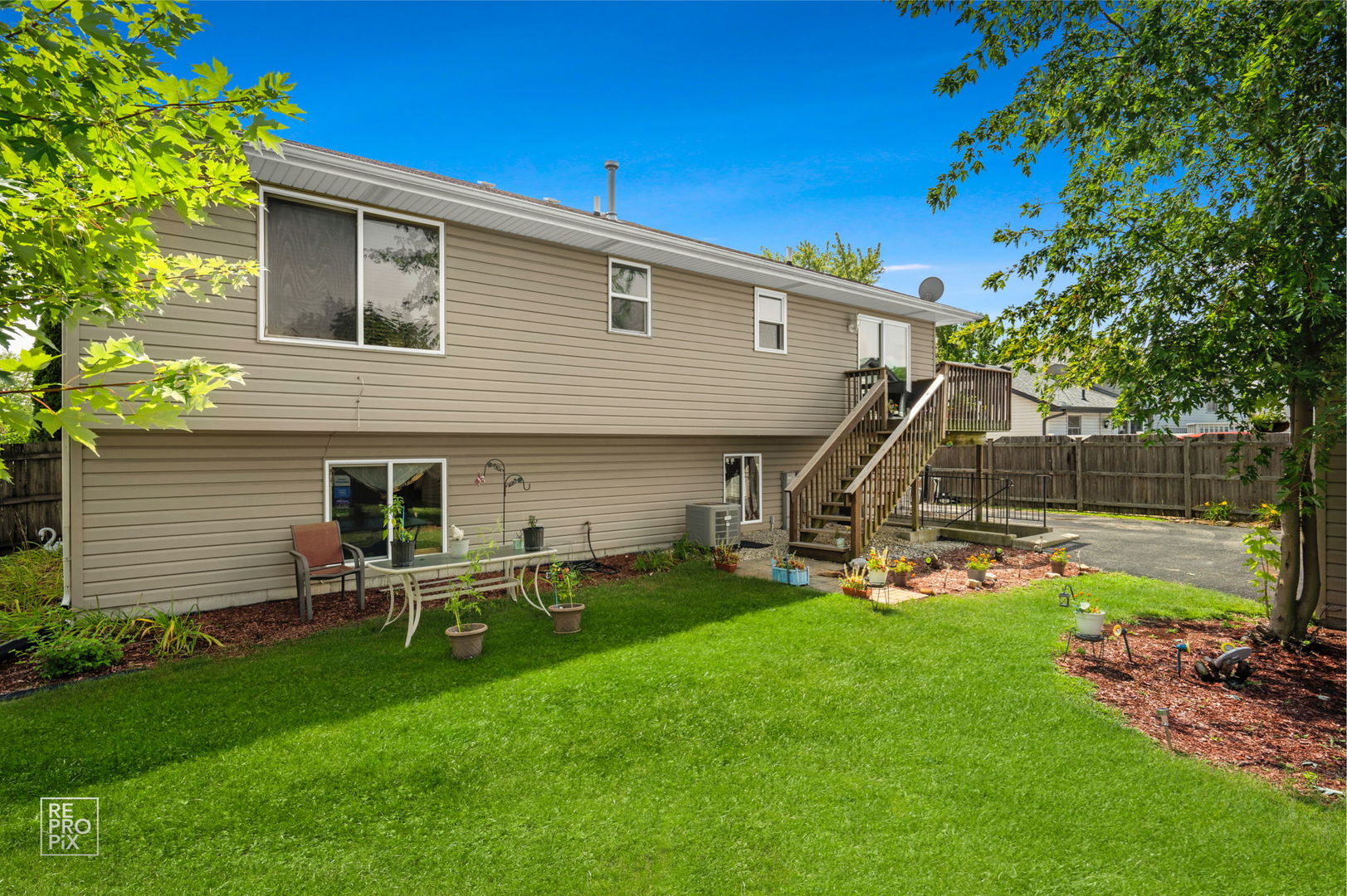 6911 Astoria Drive, Plainfield, IL 60586