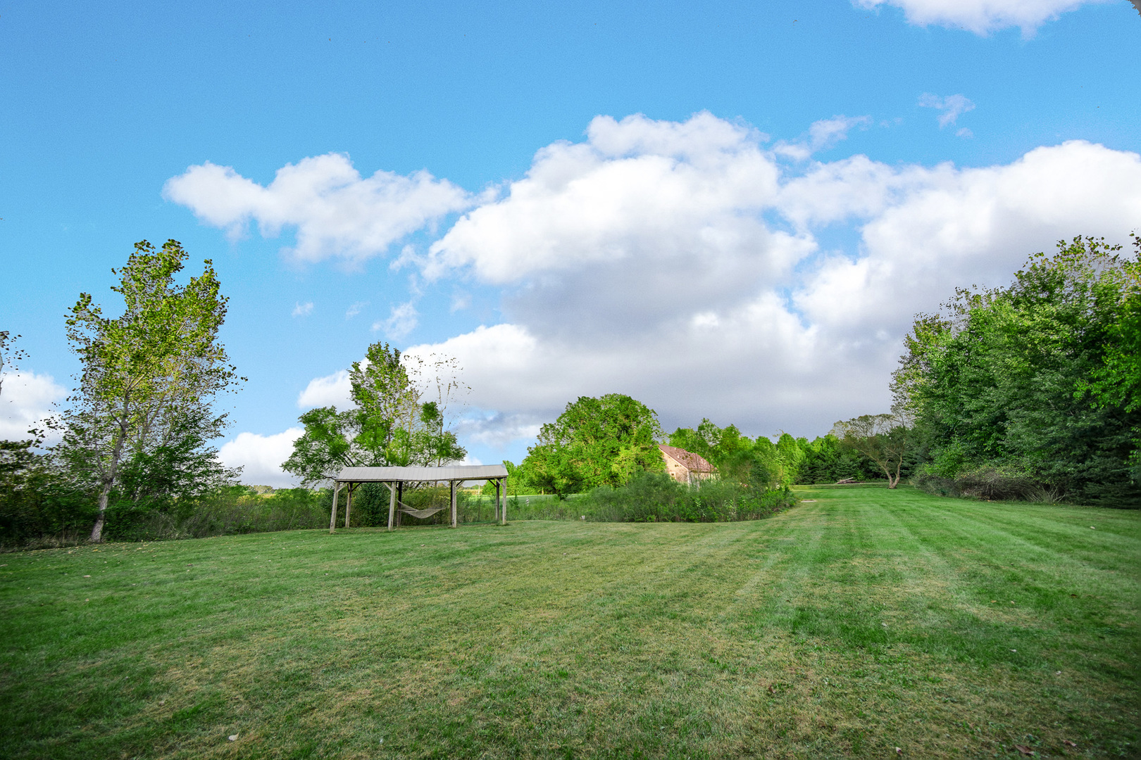 15598 E 3500N Road, Momence, IL 60954