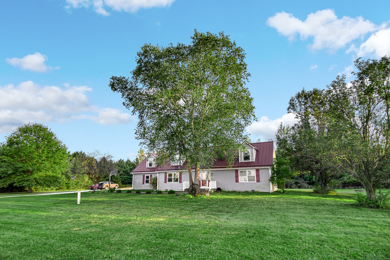 15598 E 3500N Road, Momence, IL 60954