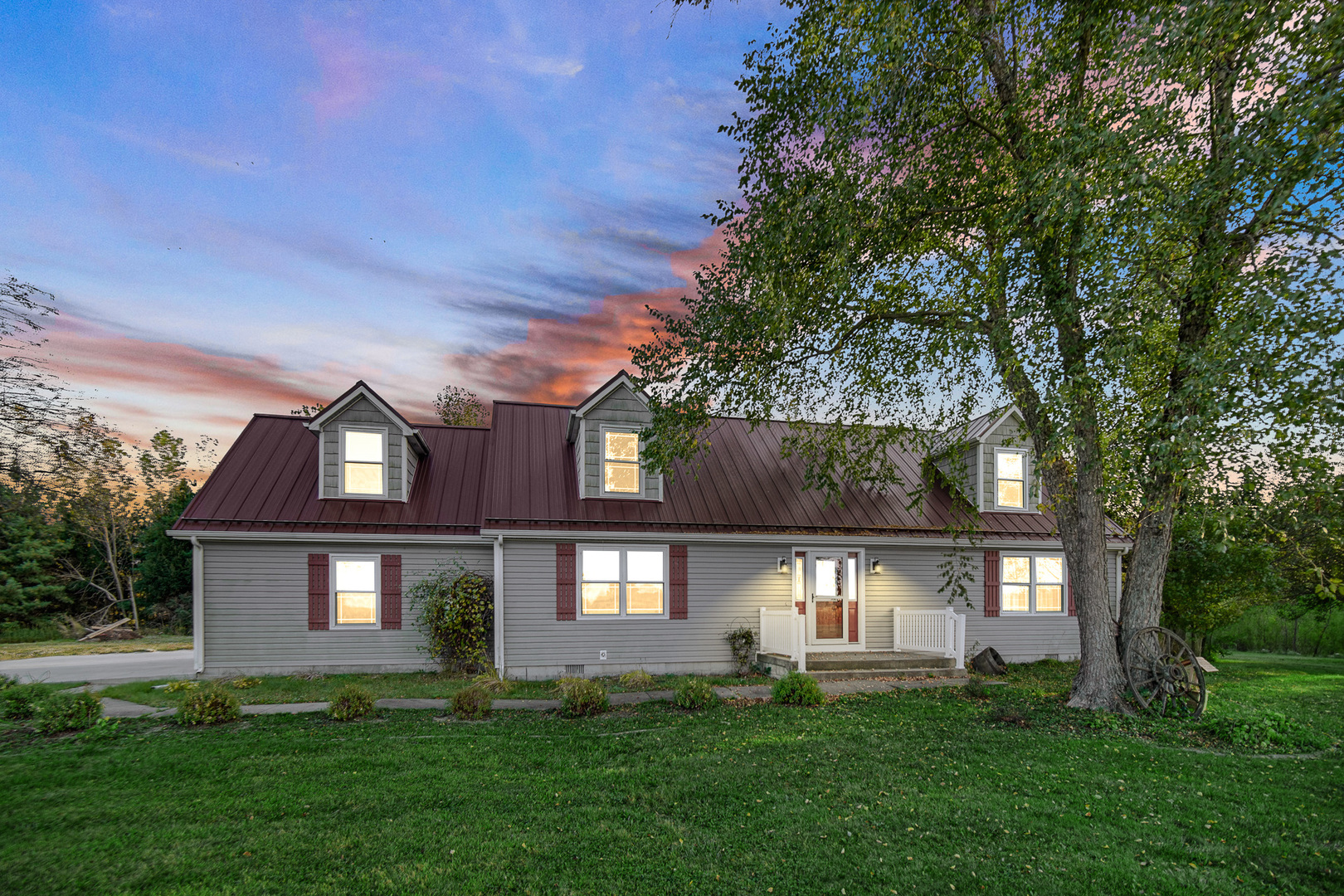 15598 E 3500N Road, Momence, IL 60954