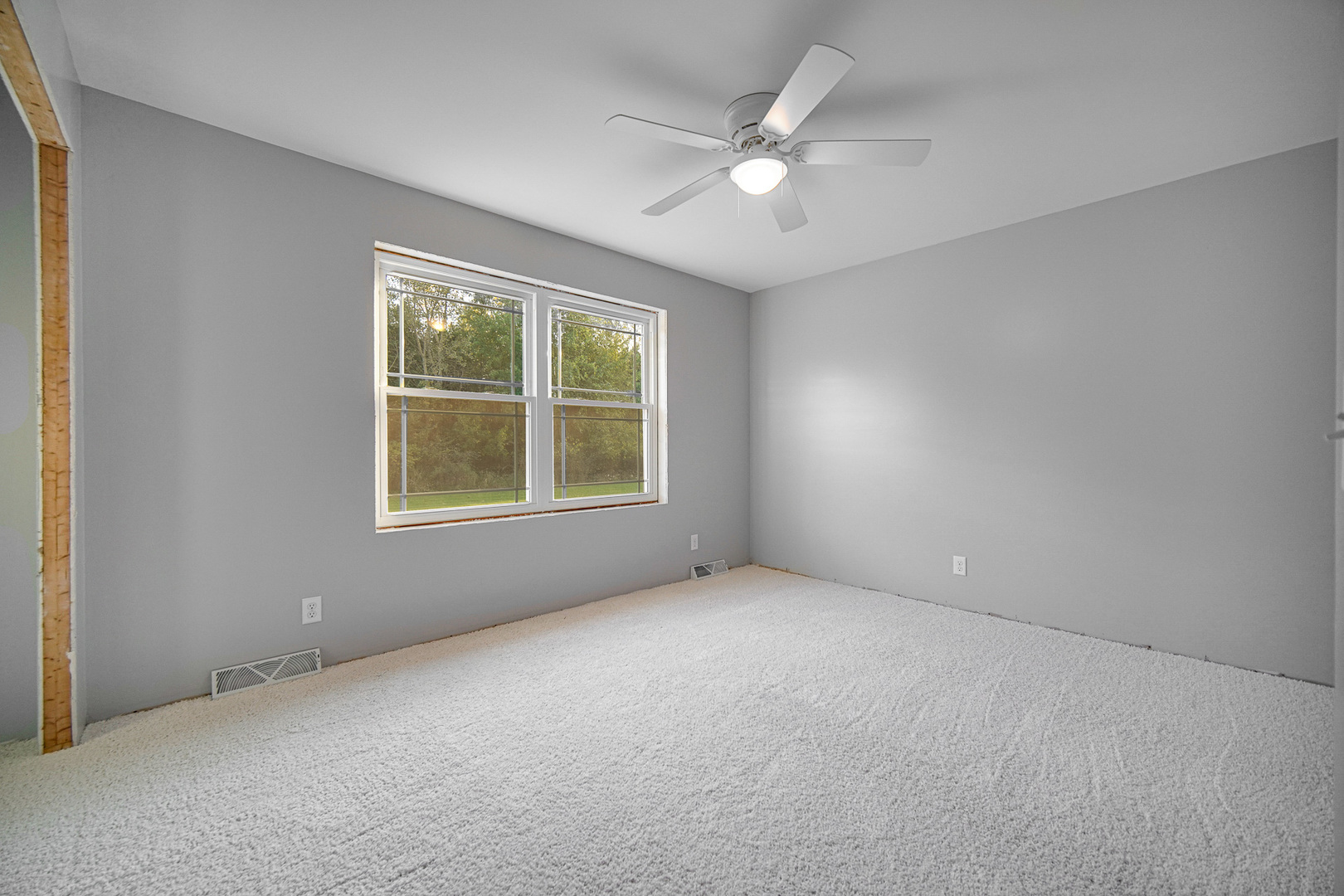 15598 E 3500N Road, Momence, IL 60954