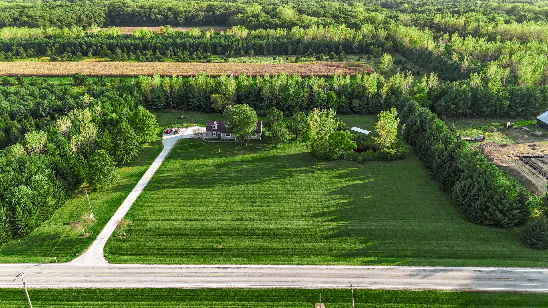 15598 E 3500N Road, Momence, IL 60954