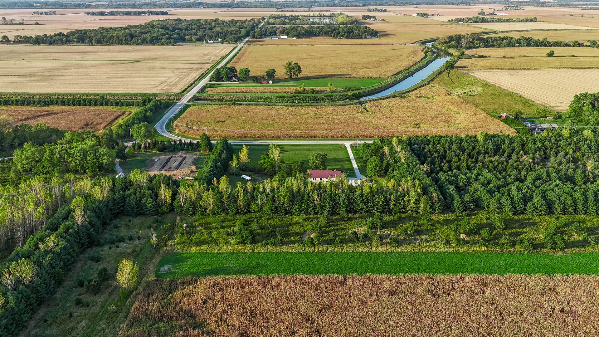 15598 E 3500N Road, Momence, IL 60954