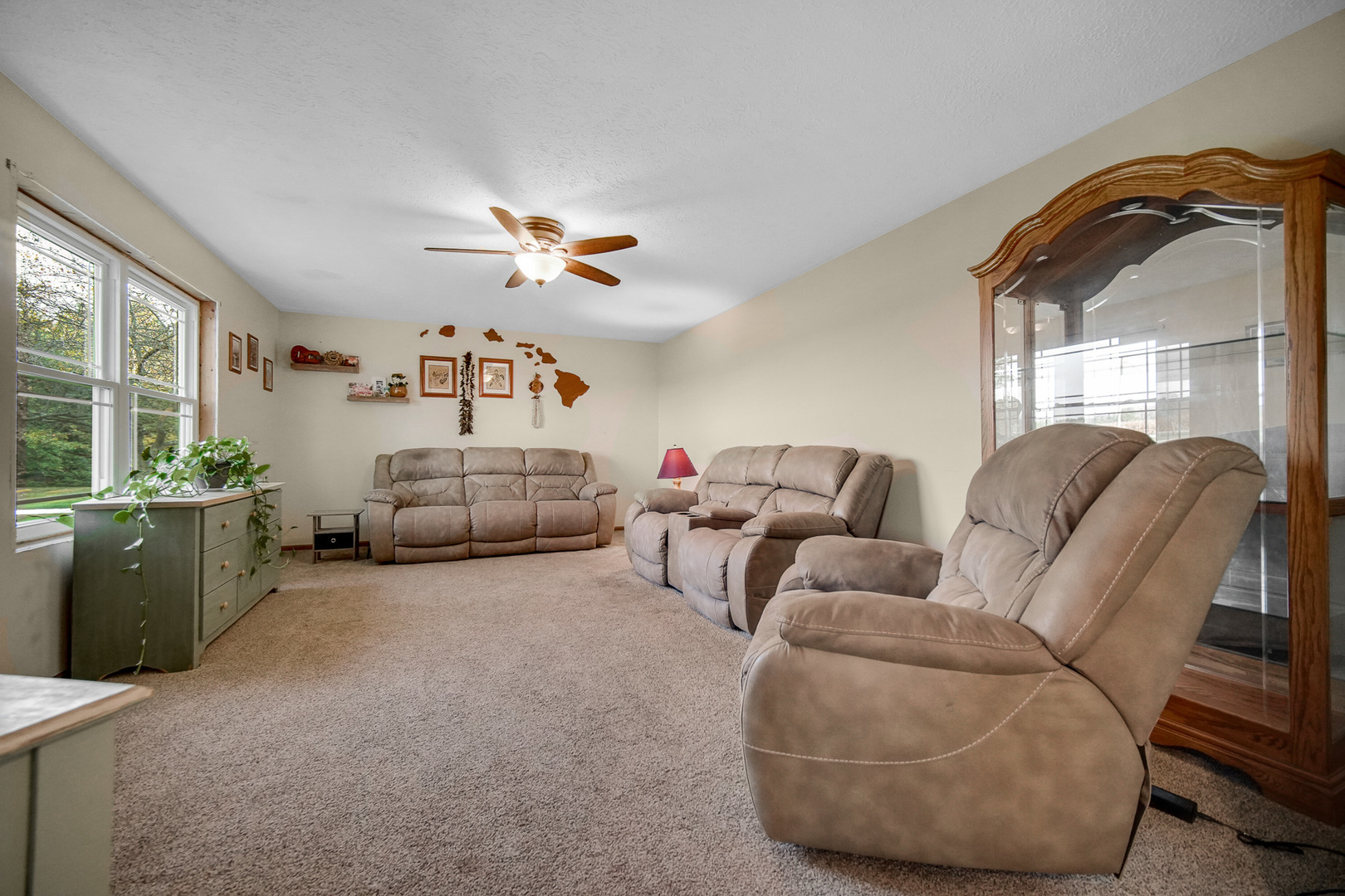 15598 E 3500N Road, Momence, IL 60954