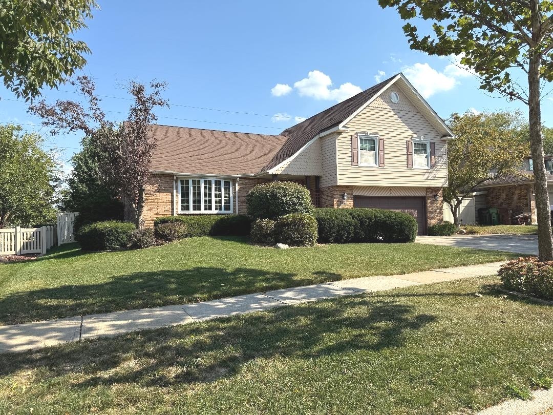 16401 Tanbark Drive, Tinley Park, IL 60477