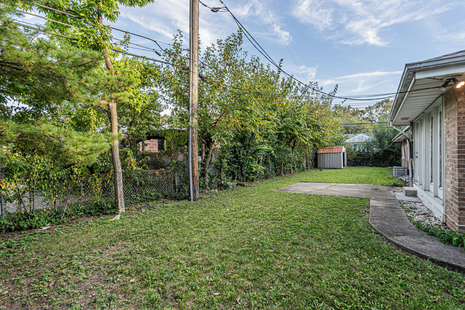 6811 N Kenneth Avenue, Lincolnwood, IL 60712