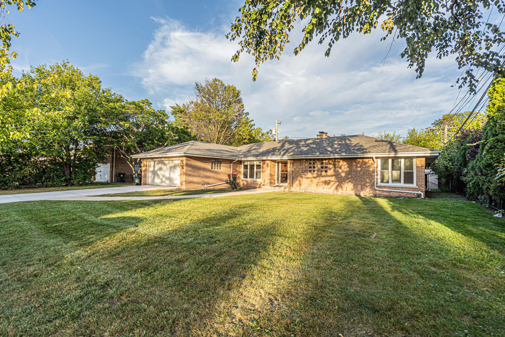 6811 N Kenneth Avenue, Lincolnwood, IL 60712
