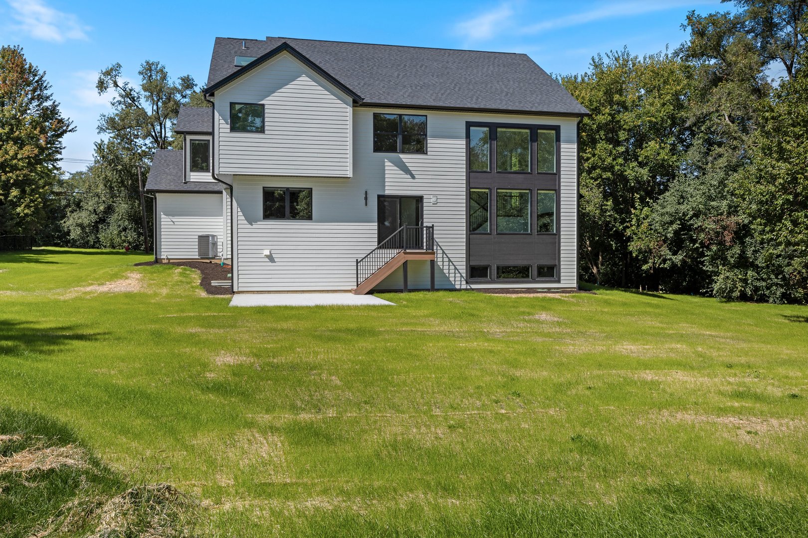 3910 Sterling Road, Downers Grove, IL 60515