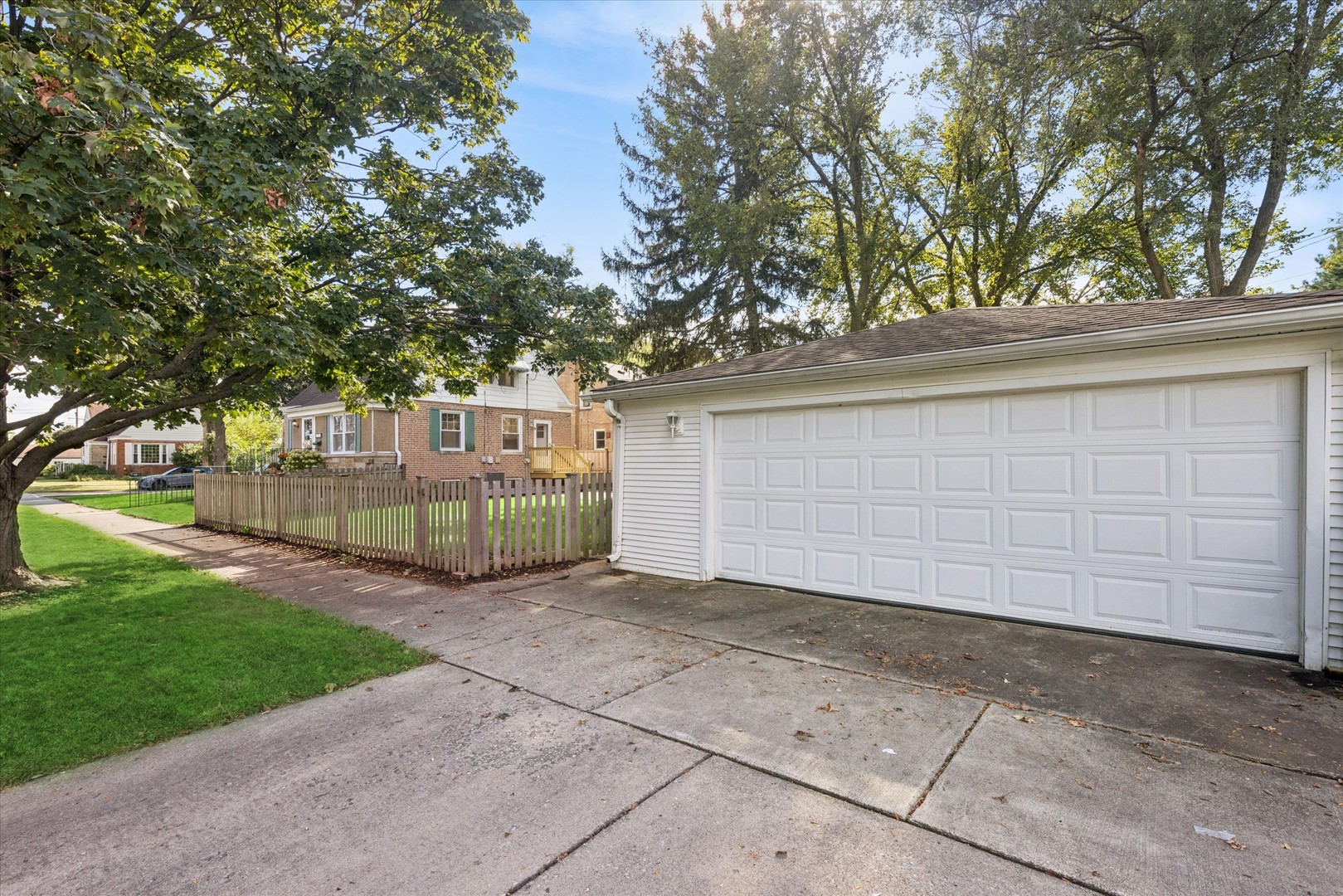 1500 Bristol Avenue, Westchester, IL 60154