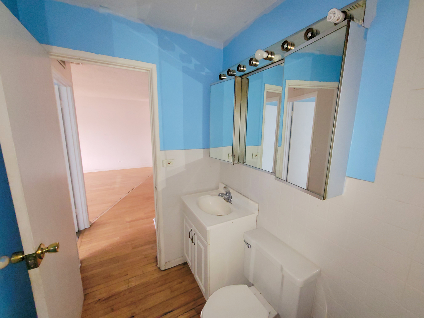 1227 S Harlem Avenue #208, Berwyn, IL 60402