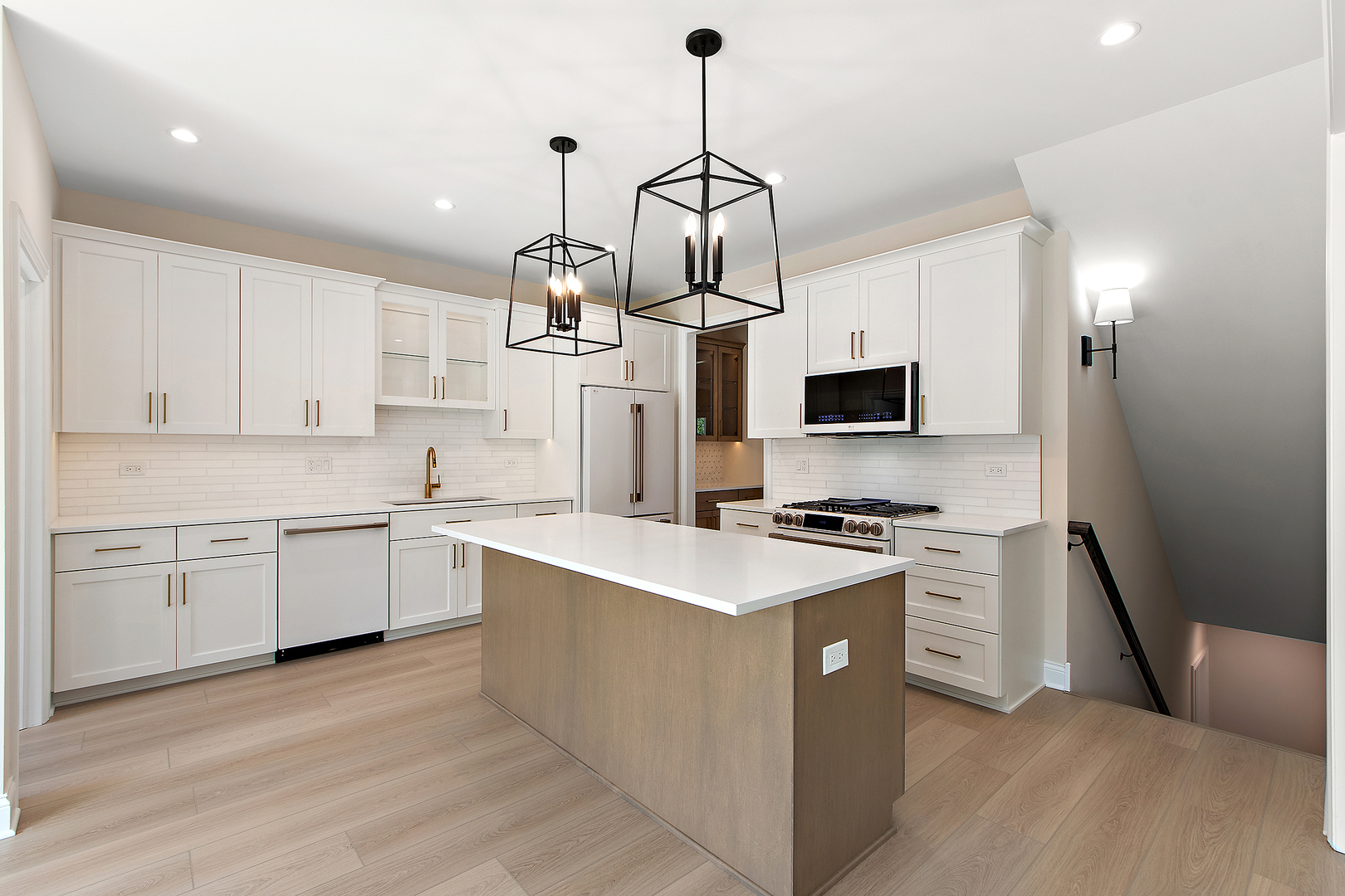 1025 Walter Street, Lemont, IL 60439