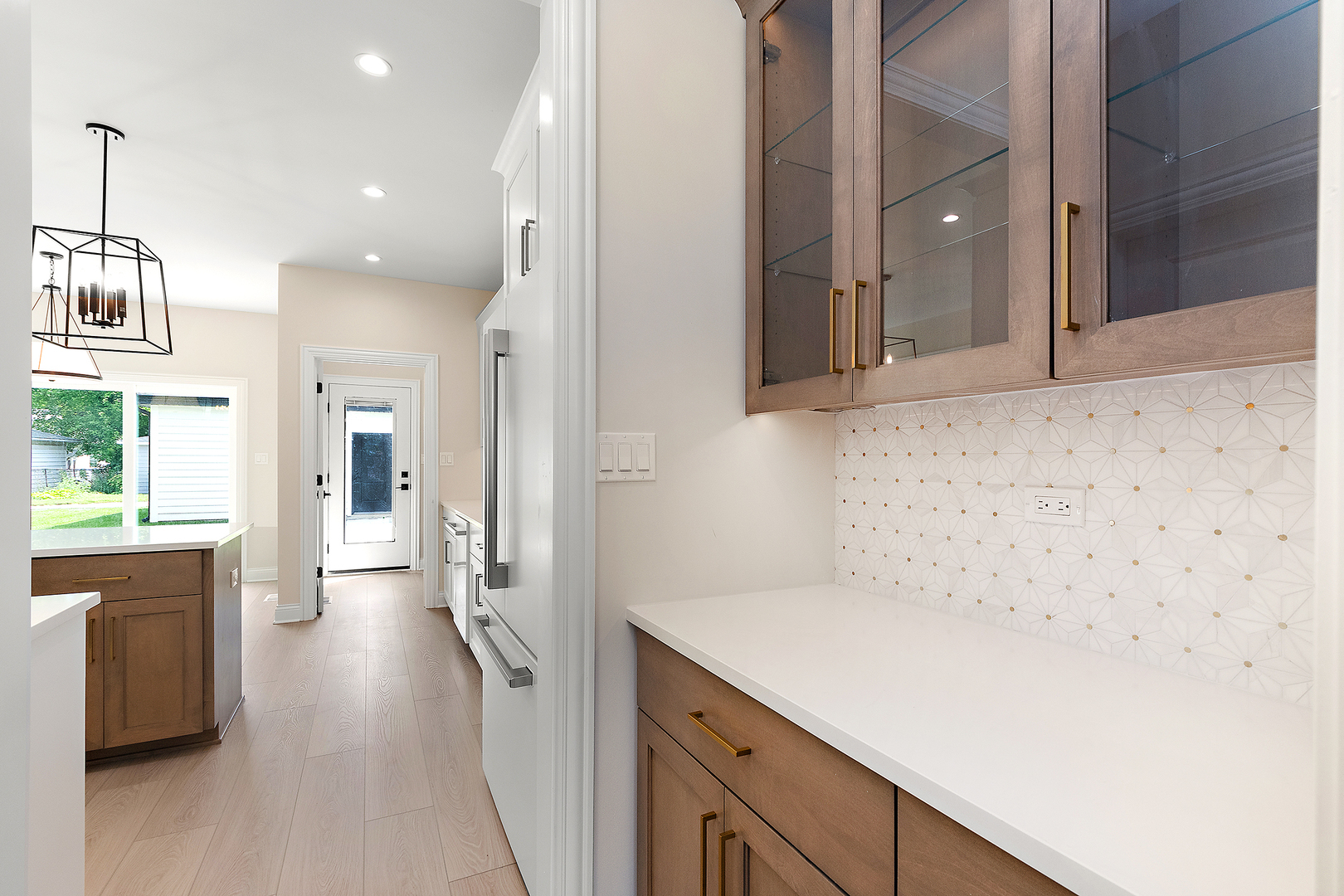 1025 Walter Street, Lemont, IL 60439