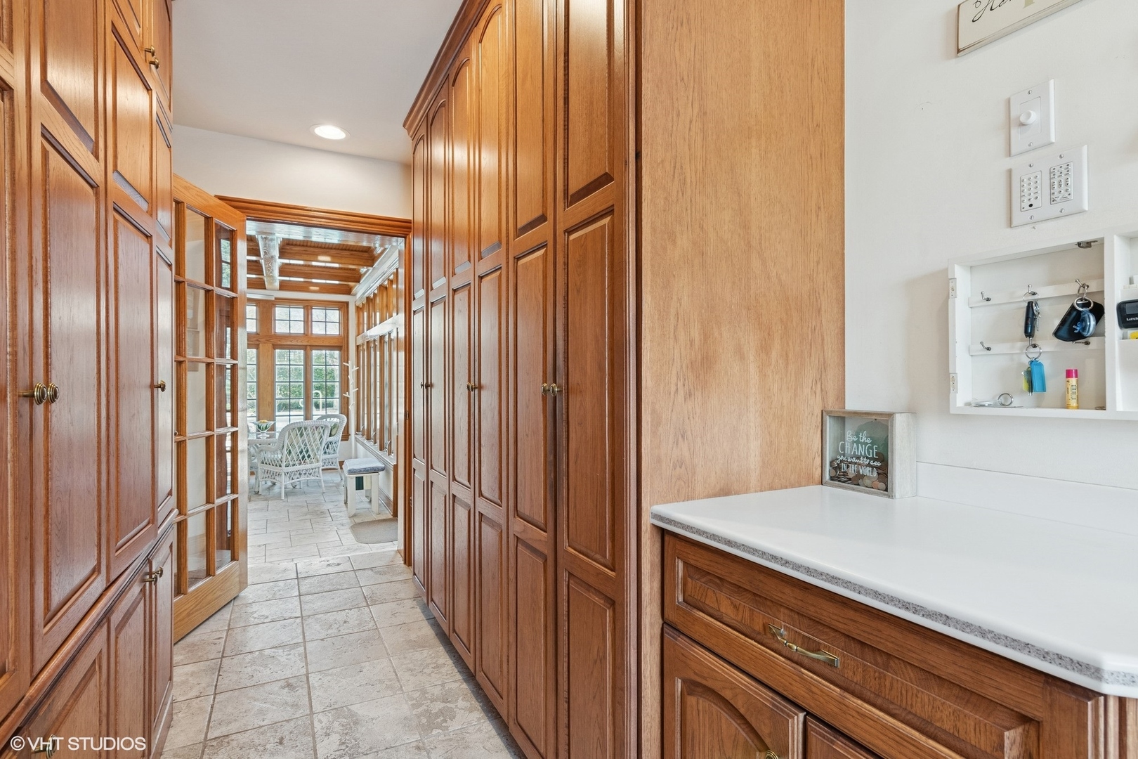 500 S KENILWORTH Avenue, Elmhurst, IL 60126