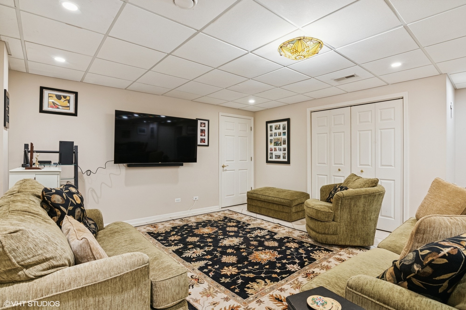 500 S KENILWORTH Avenue, Elmhurst, IL 60126