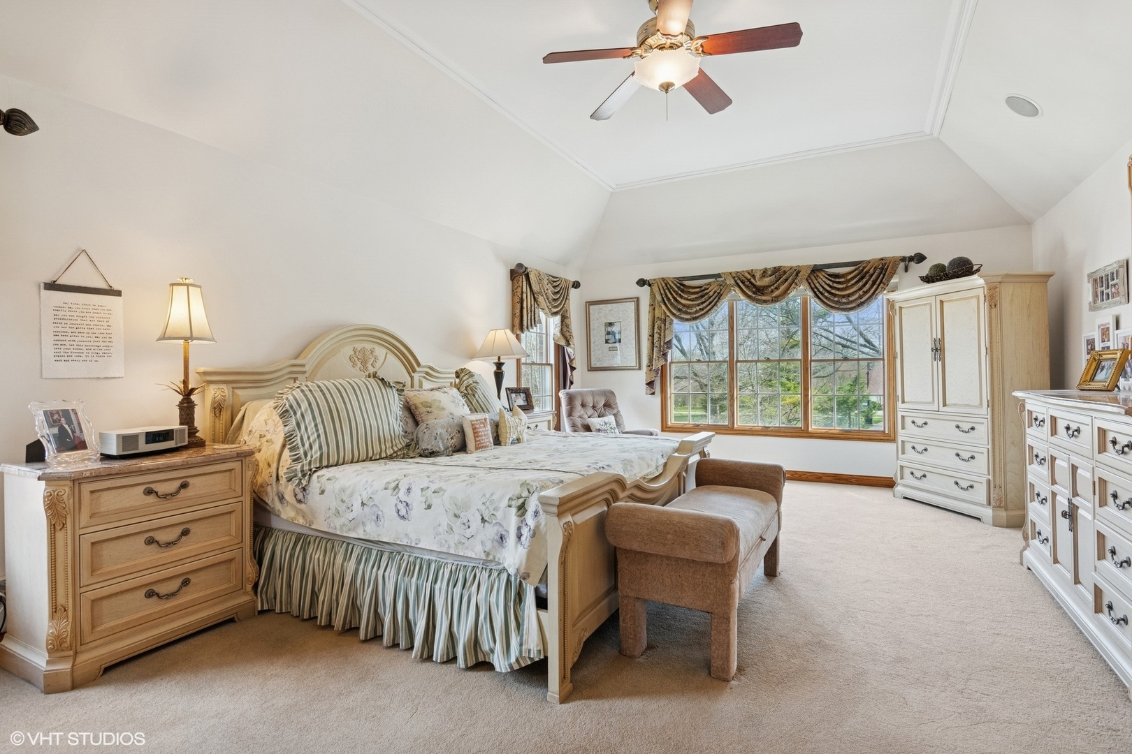 500 S KENILWORTH Avenue, Elmhurst, IL 60126